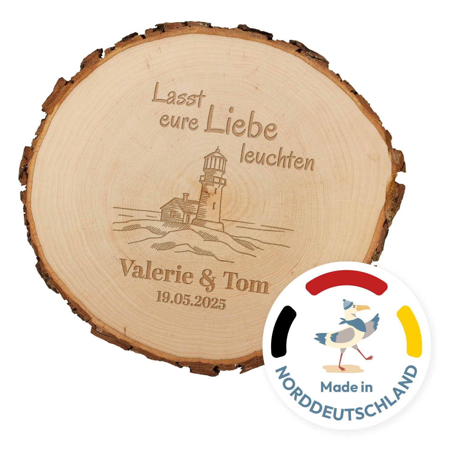 Gravierte Baumscheibe mit Leuchtturm – personalisiertes Hochzeitsgeschenk