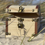 Personalisierte Hochzeitstruhe aus Holz